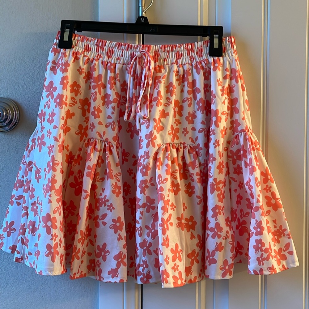Kendall & Kylie Floral skirt